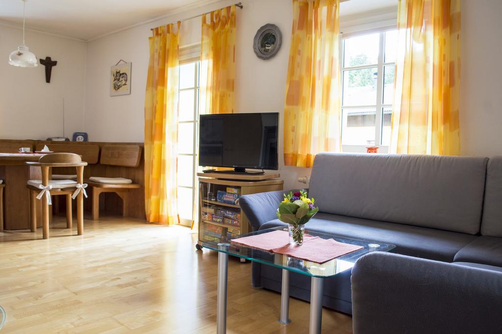 Haus Loferer Apartamento Sankt Martin bei Lofer Exterior foto